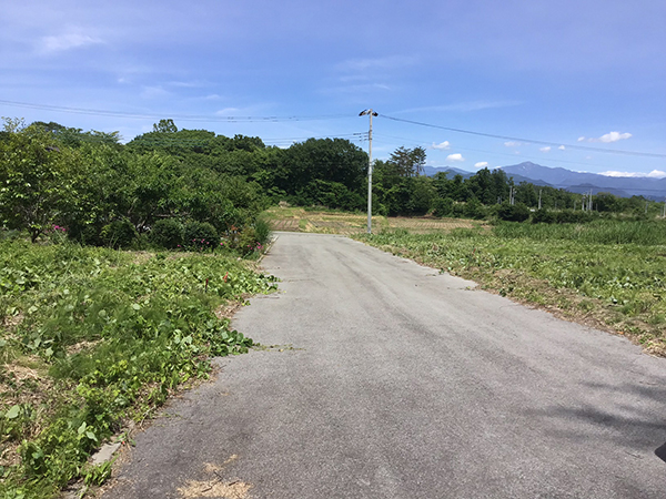 私道方向入口。③