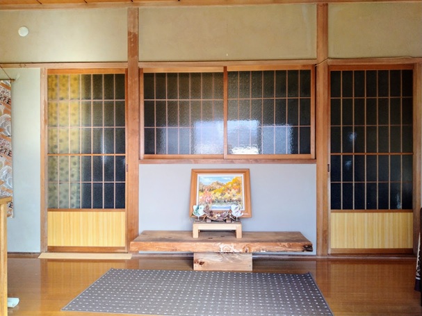 ゆったりとした造りの玄関。