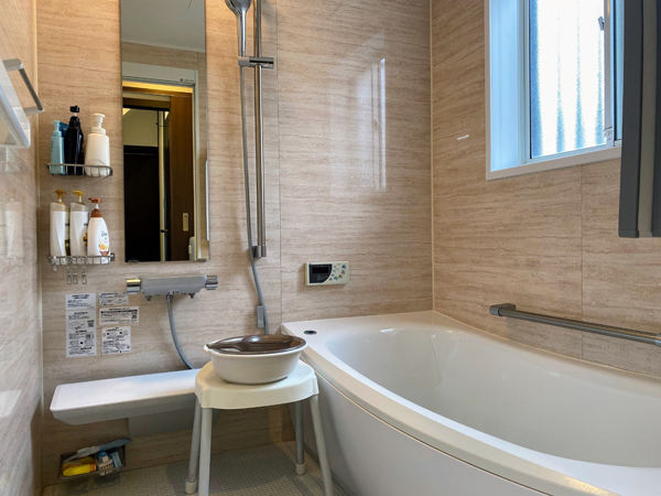 お風呂はリフォーム時に全取り換え。暖房付き。